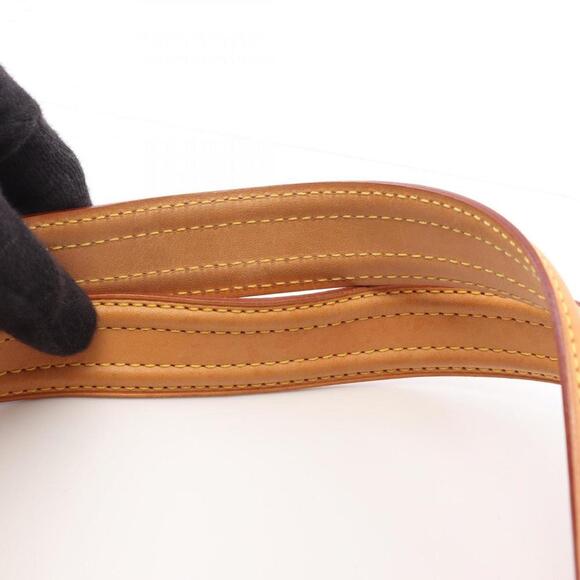 LOUIS VUITTON Brown Monogram Leather Bag - Picture 8 of 9